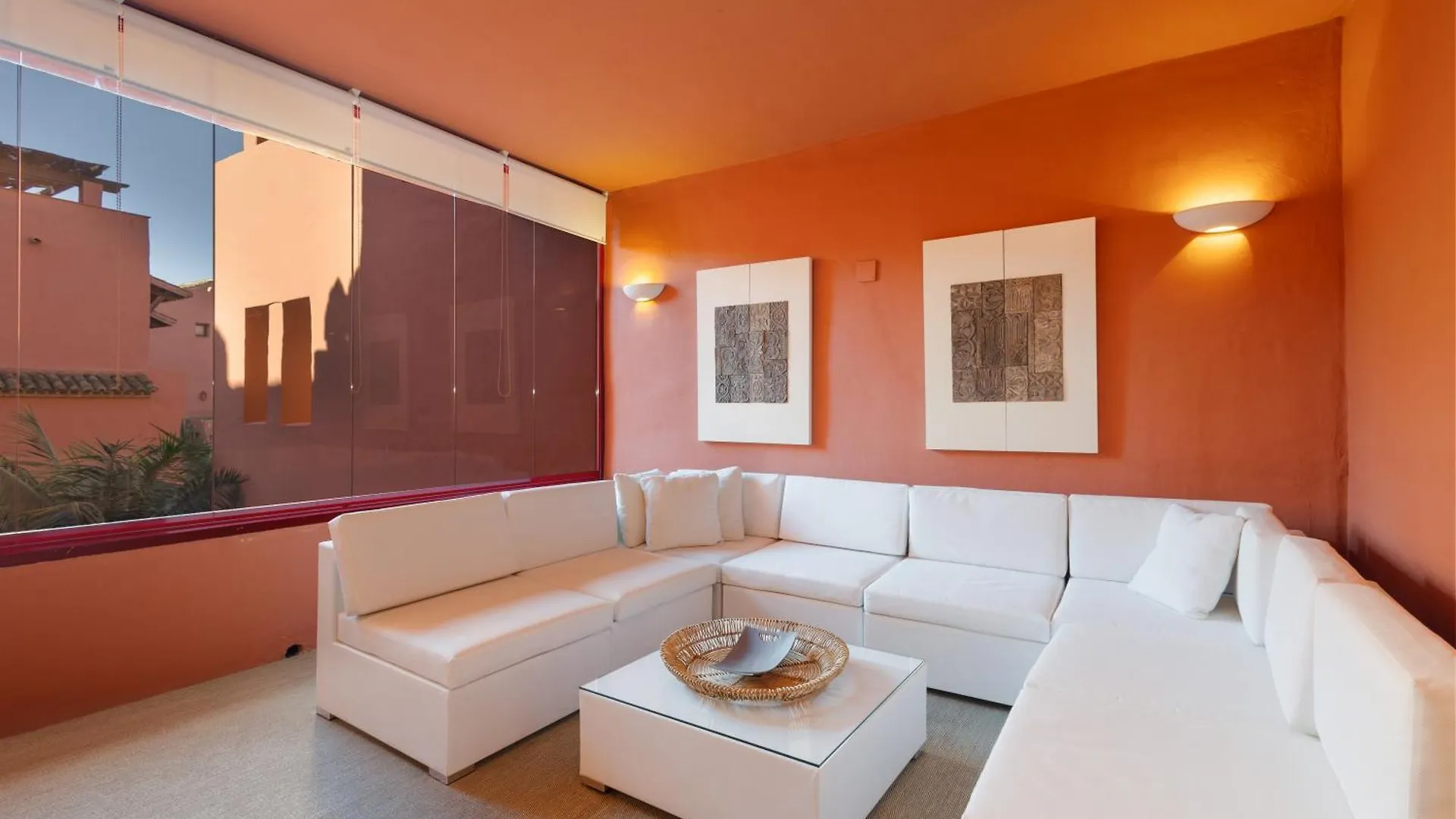 Dream Experience In Elviria: Luxury Property Close To Beaches, Restaurants And Golf Courses Apartment Marbella