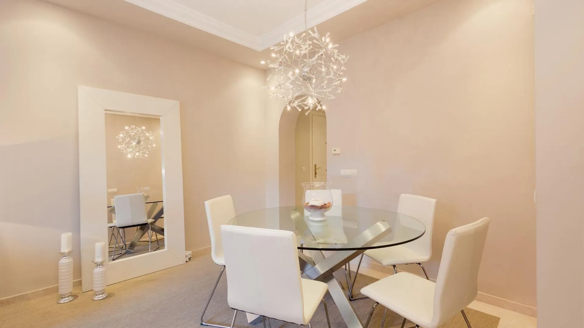 Dream Experience In Elviria: Luxury Property Close To Beaches, Restaurants And Golf Courses Apartment Marbella