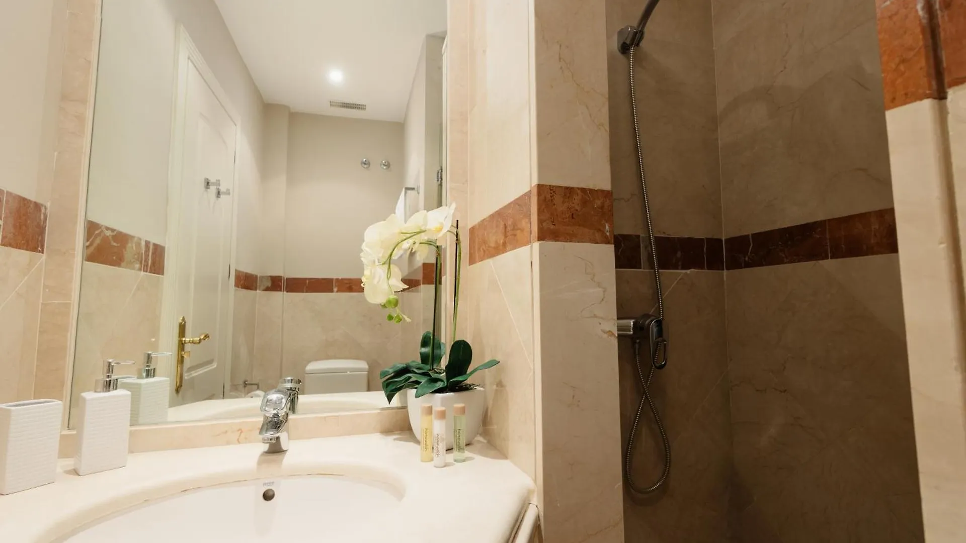 Dream Experience In Elviria: Luxury Property Close To Beaches, Restaurants And Golf Courses Apartment Marbella 0*,